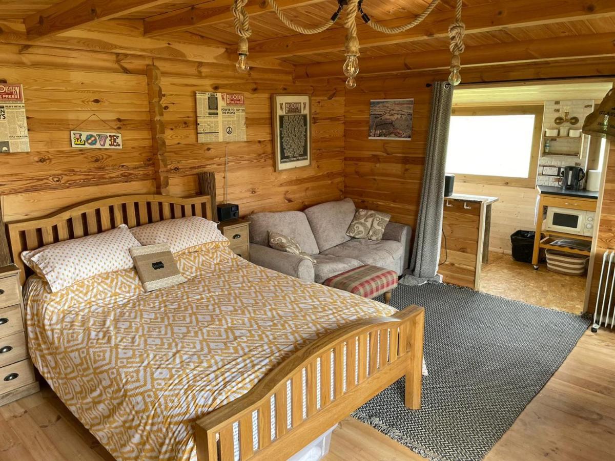 Отель The Retreat Hornblotton Экстерьер фото