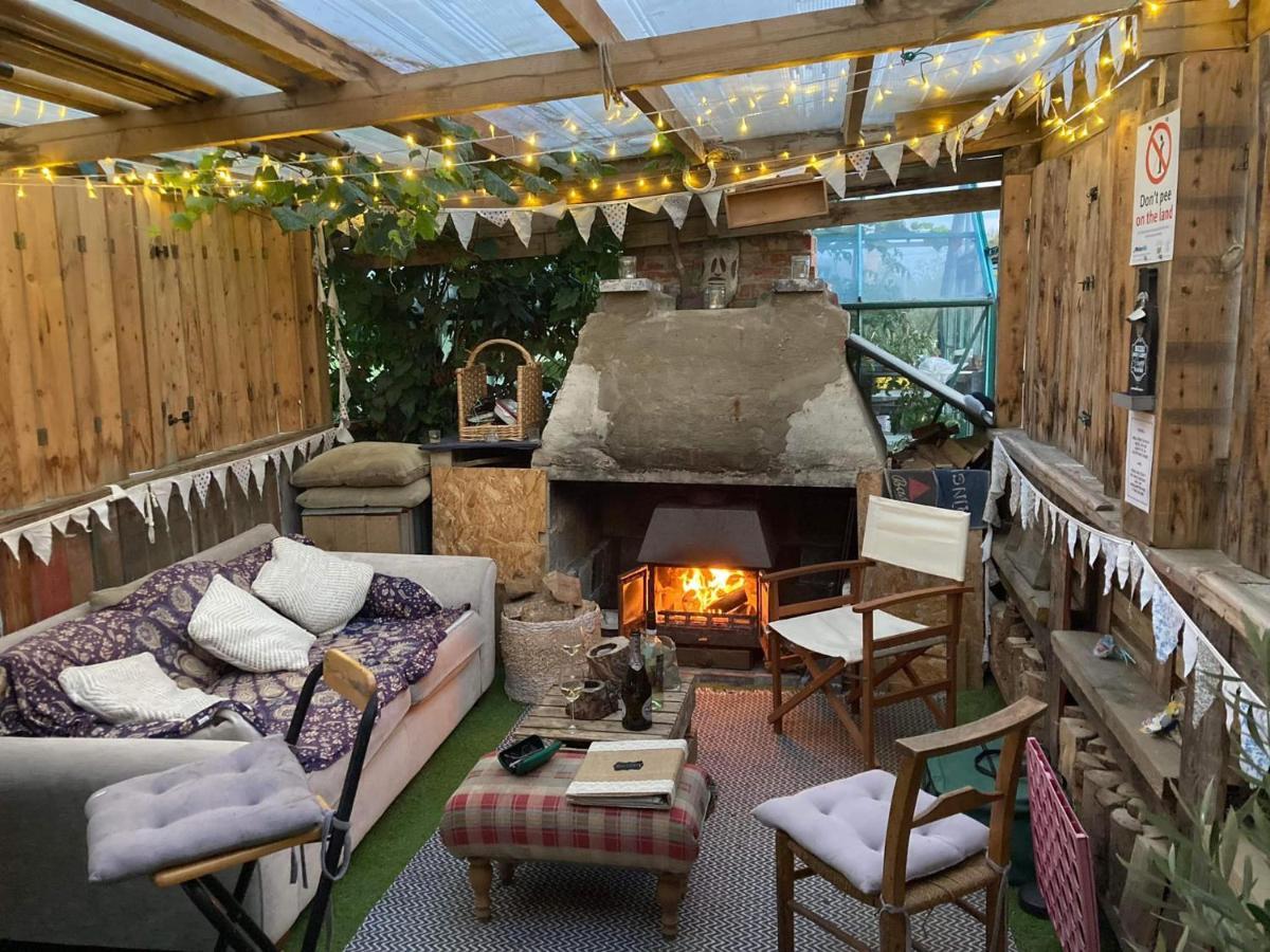 Отель The Retreat Hornblotton Экстерьер фото